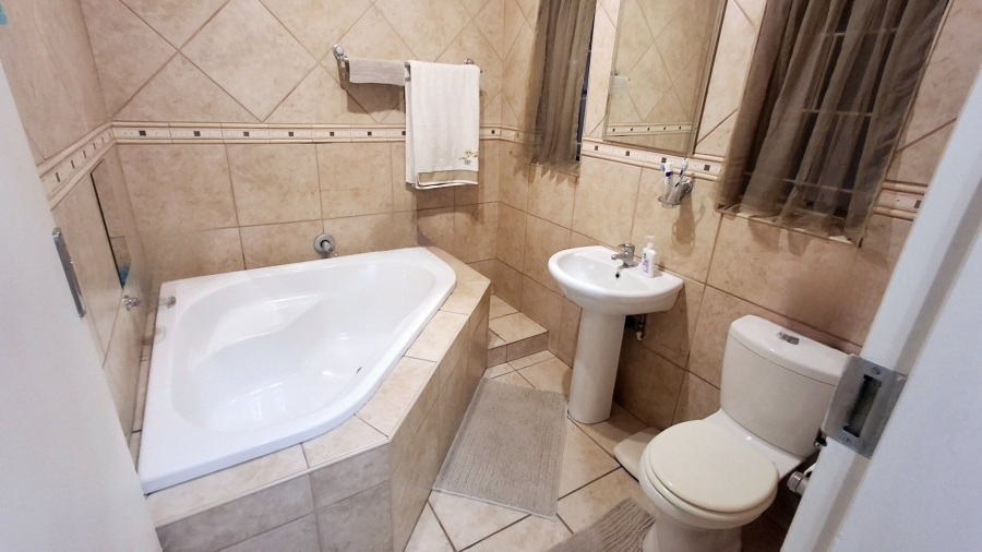 3 Bedroom Property for Sale in Vaalpark Free State